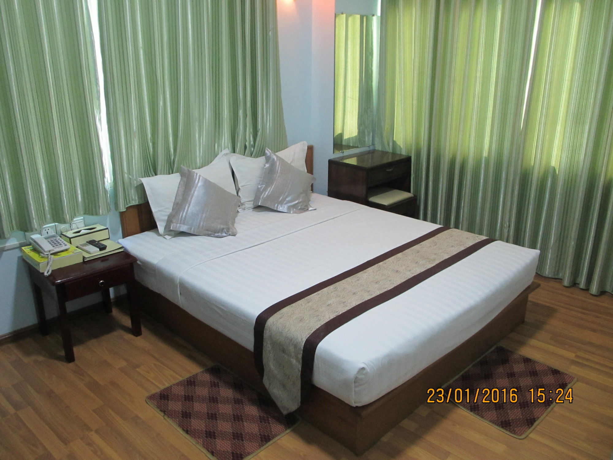 Win Star Hotel Mandalay Eksteriør billede